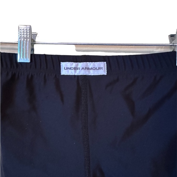 Under Armour women’s compression shorts - Picture 4 of 7